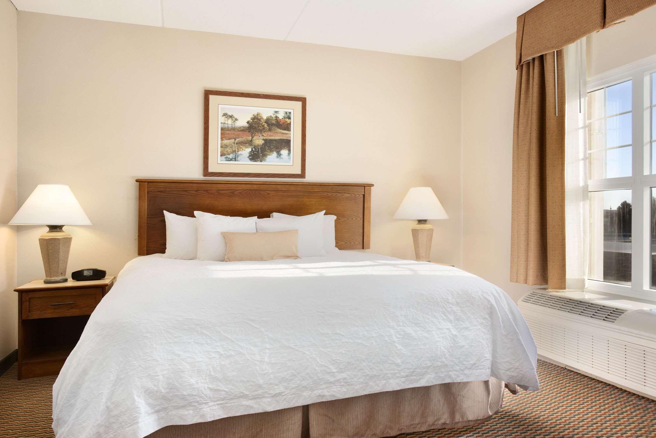 Hampton Inn & Suites Providence-Warwick Airport Dış mekan fotoğraf